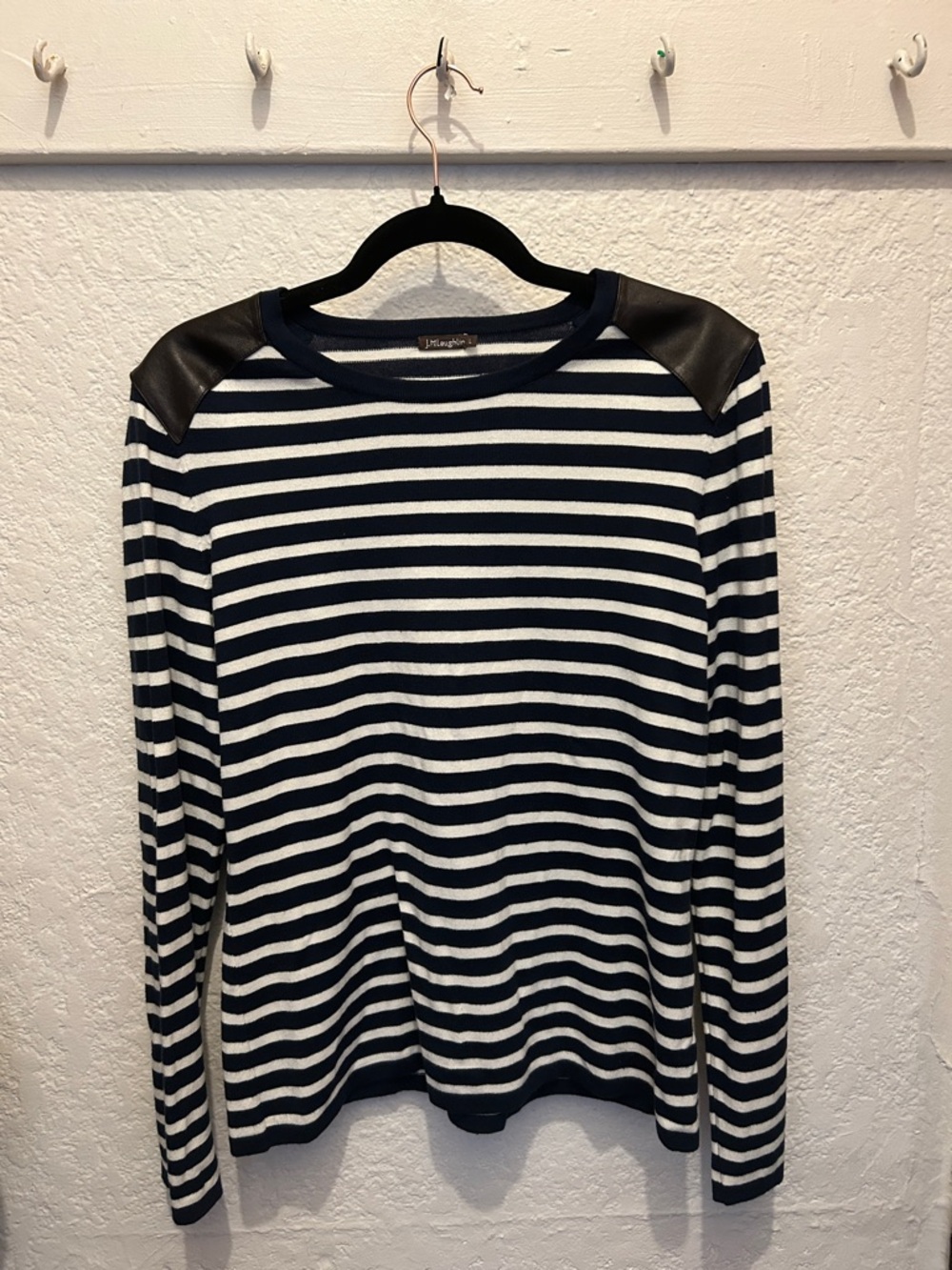 Striped Long-Sleeve Shoulder-Panel Top - Black & White